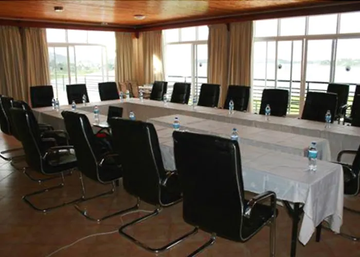 Ryan'S Bay Hotel Mwanza