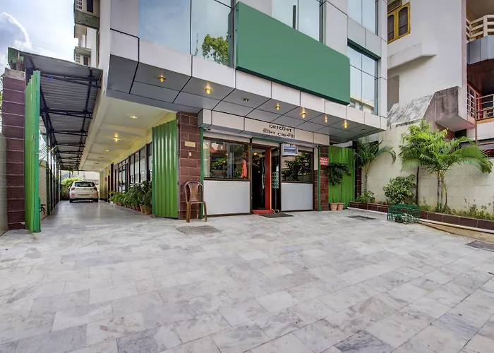 Oyo 3356 Hotel Green Valley Guwahati
