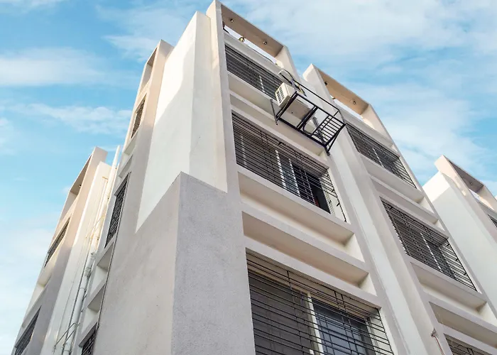 Treebo Naunidh Suites Pune