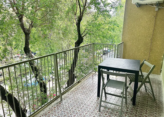 A Quattro Passi Da Otel Roma