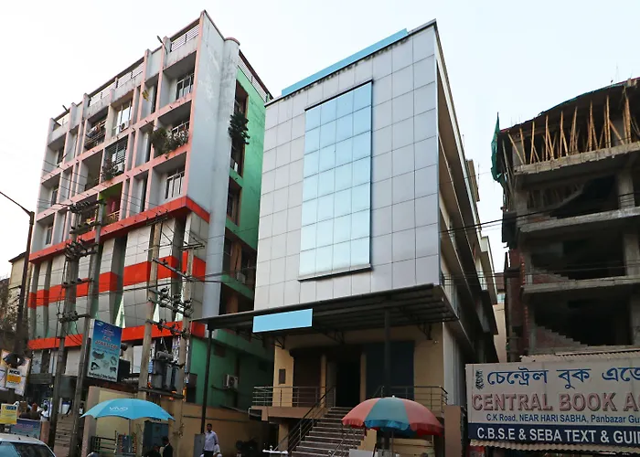 Oyo 11723 Hotel Barney Grand Guwahati
