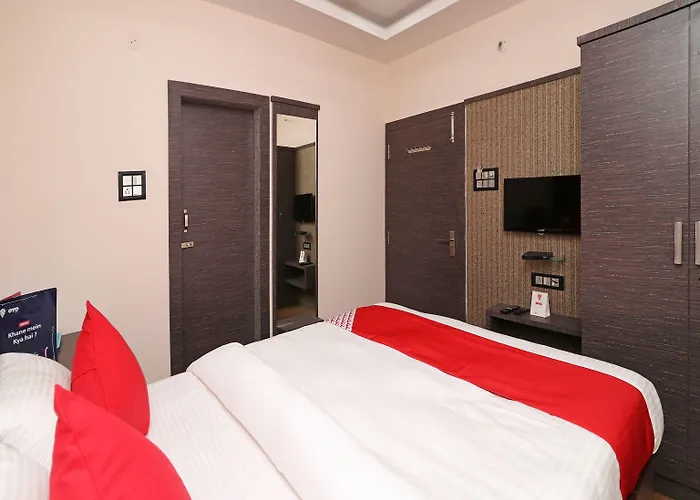Oyo 11723 Hotel Barney Grand Guwahati