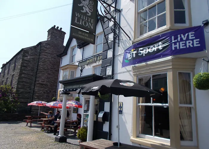 The White Lion Hotel Machynlleth