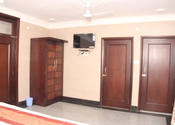 Hotel Silk Haldwani