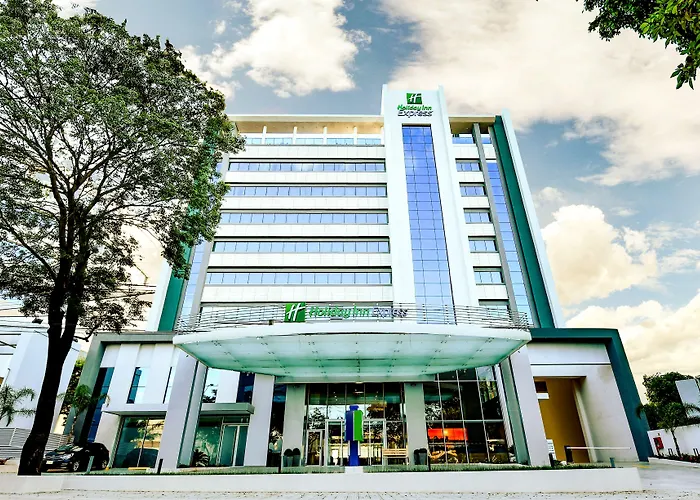 Holiday Inn Express - Asuncion Aviadores, an IHG Hotel