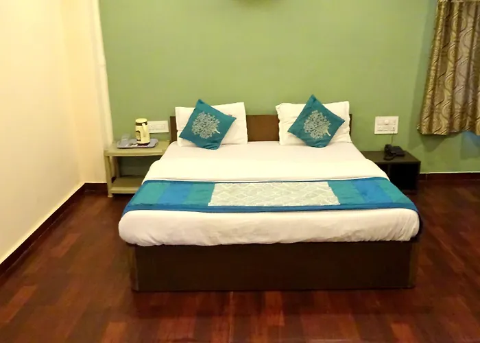Hotel Blue Moon By Sky Stays Ahmedabad