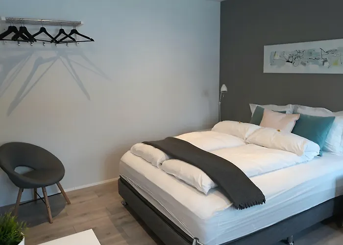 Post-Plaza Guesthouse Husavik