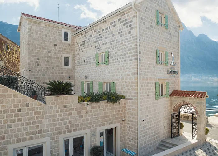 Hotel Libertas Kotor