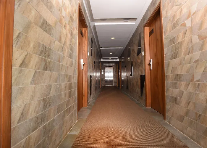 Hotel Grand Elegance Ahmedabad