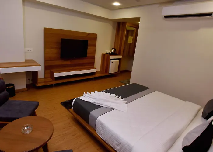Hotel Grand Elegance Ahmedabad