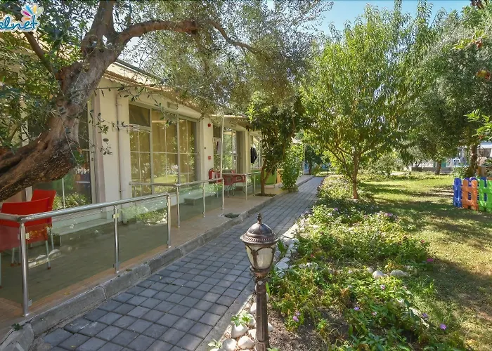 Clover Magic Altinkum Park Hotel Side