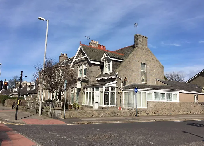 Brentwood Villa Bed And Breakfast Aberdeen