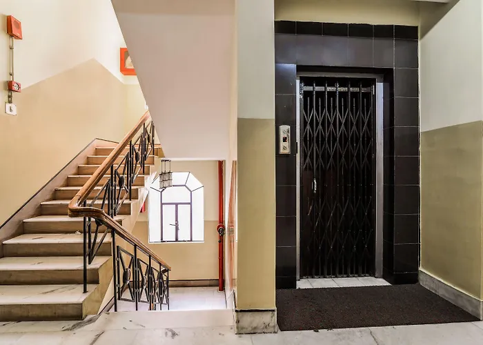 Oyo 11732 Maharaja Inn Patna 