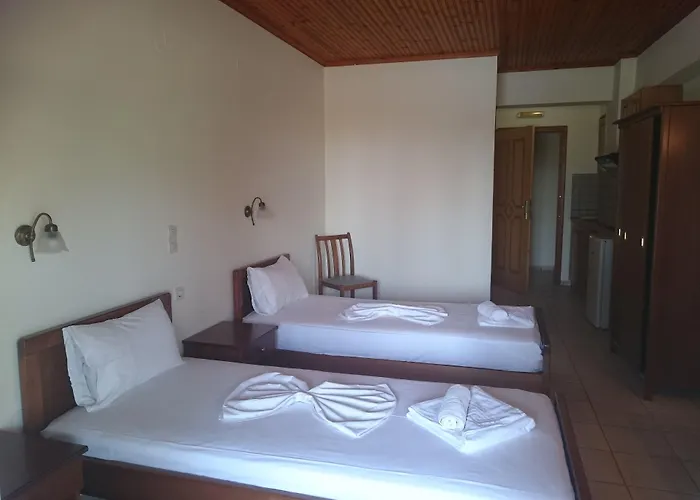 Ζante Dolphin Aparthotel Alykes 