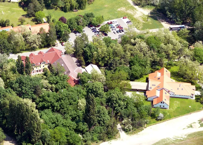 Geréby Kúria Hotel és Lovasudvar Lajosmizse