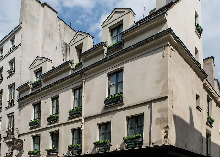 Hotel Charles V Paris