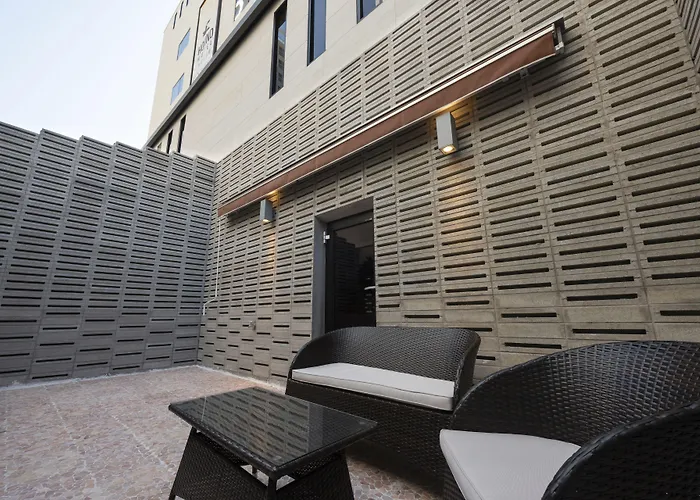 Hound Hotel Yeonsan Busan