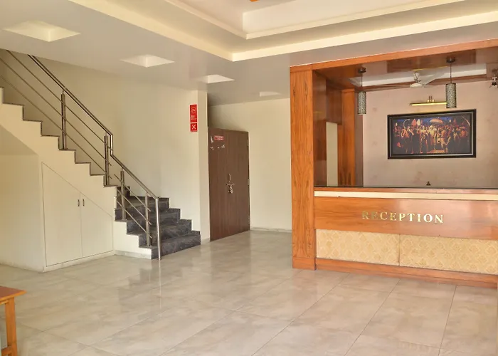 Hotel Sai Sparsh-150 Meters From Saibaba Temple Shirdi