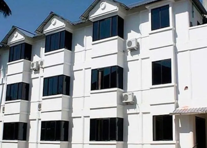 Dibrugarh Club House Hotel