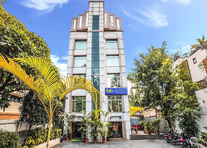 Rapid Lakme Executive Hotel Pune