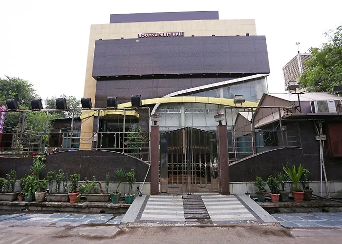 Prakash Continental Hotel New Delhi