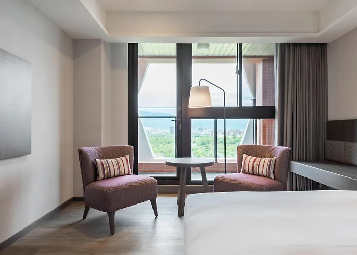 Lakeshore Hotel Yilan