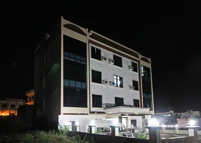 Oyo 5093 Hotel Broadway Katra 