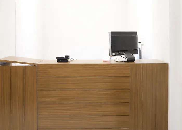 Itsy Hotels Kamron Chandigarh