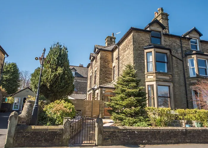 Compton Guest House Buxton 