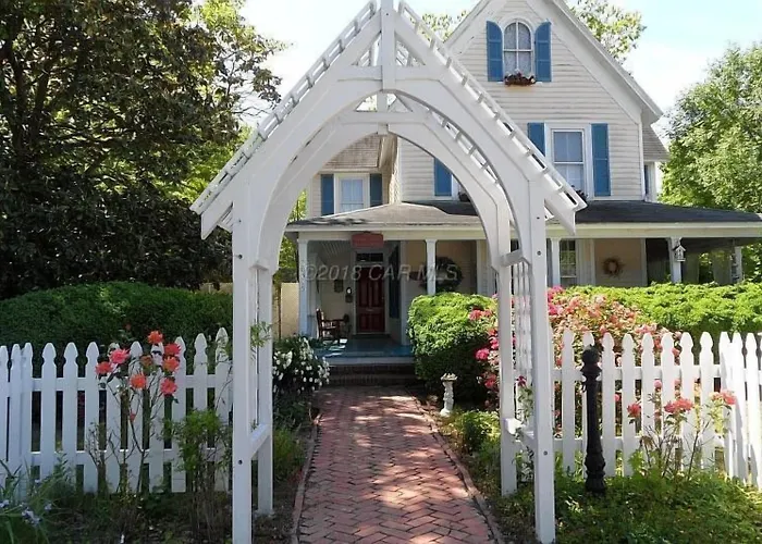 Princess Anne Book Lovers Inn