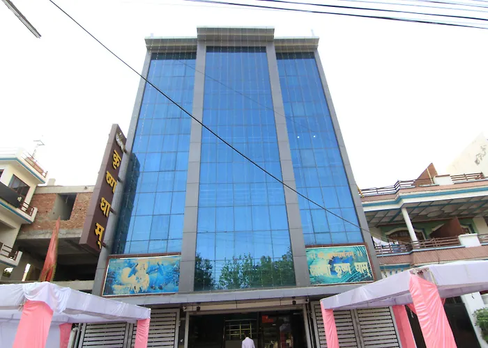 Oyo 14615 Aastha Krishna Dham Hotel Lucknow