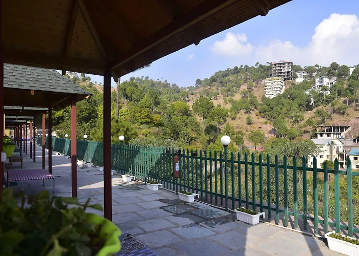 Suryavilas Luxury Resort & Spa Dagshai