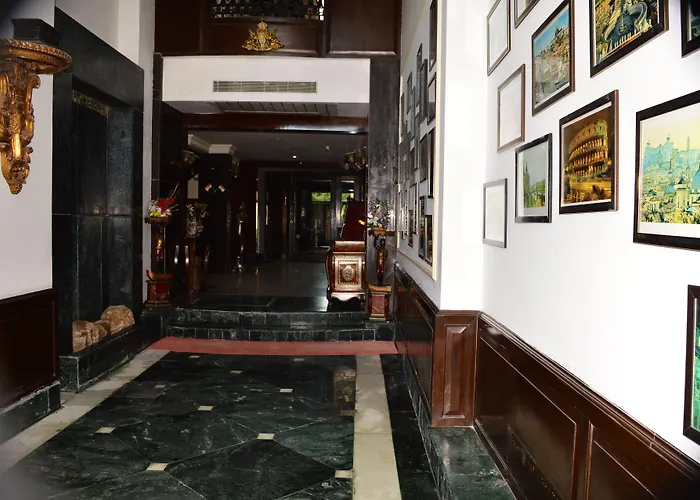 Diplomat Residency Hotel Bareilly