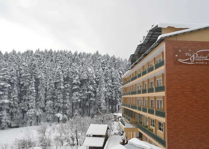 The Orchard Greens Resort - A Centrally Heated Property Manali 