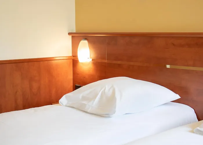 Brit Hotel Agen - L'Aquitaine Le Passage 