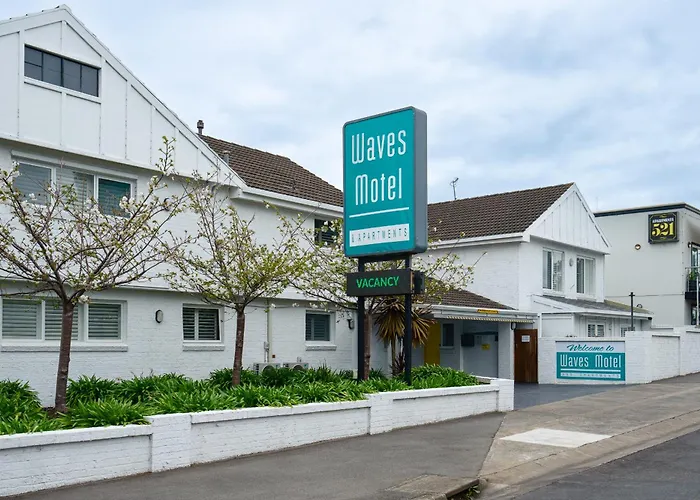 Waves Motel And Apartments Warrnambool