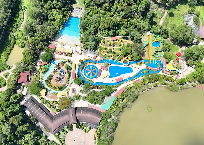 Bukit Merah Laketown Resort Taiping