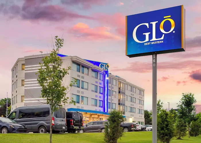 GLō Best Western Kanata Ottawa West
