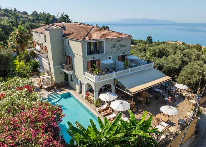 La Signora Hotel Lourdata 