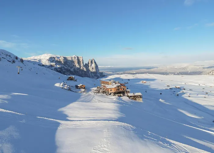 Hotel Goldknopf Alpe Di Siusi