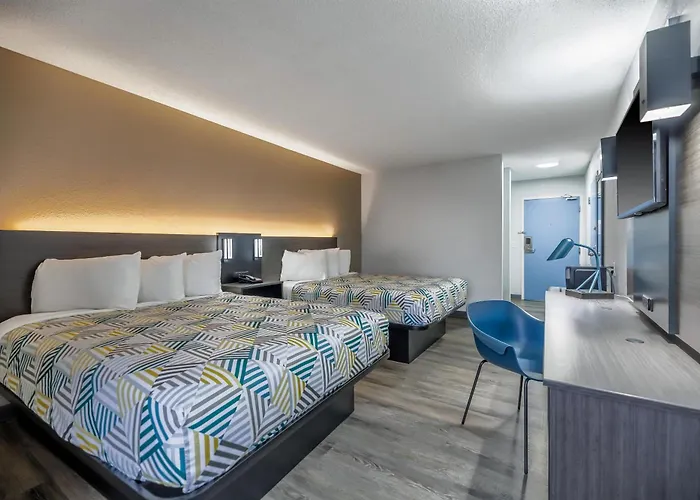 Motel 6 - Franklin, Oh