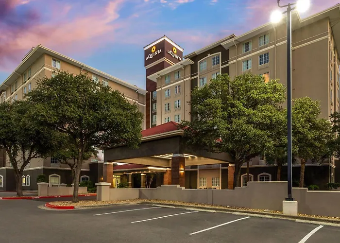 Hotel La Quinta By Wyndham San Antonio Airport