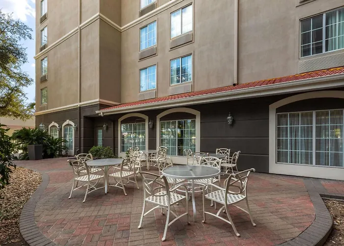 Hotel La Quinta By Wyndham San Antonio Airport