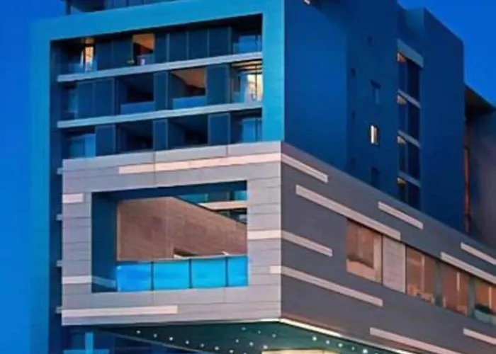 The Residences At Crystal Towers Le Cap