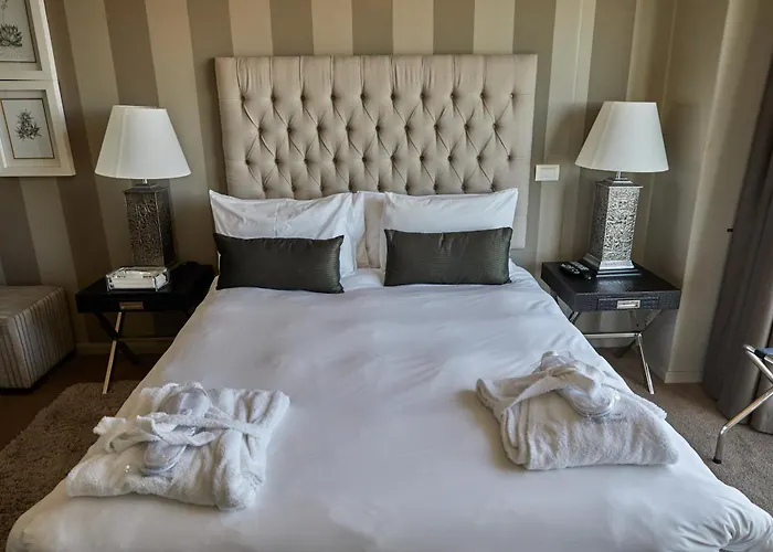 The Residences At Crystal Towers Kaapstad