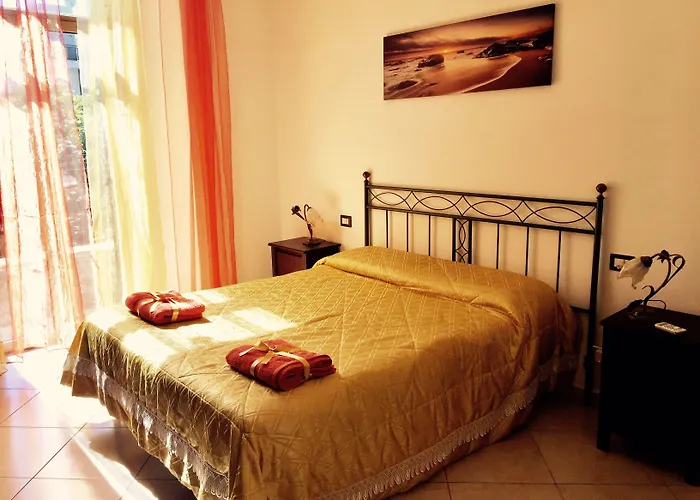 Aloha House Hotel Formia