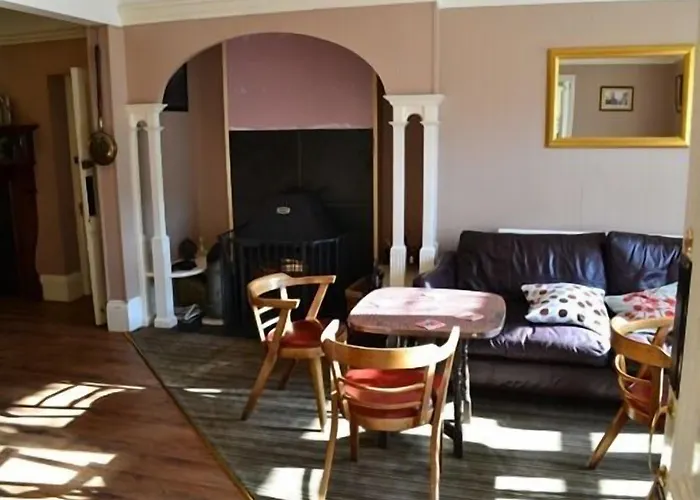 The Sandrock Lynton