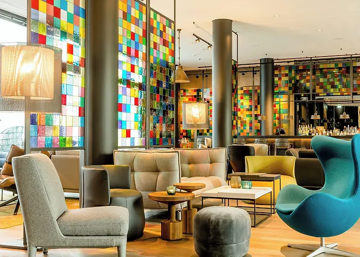 Motel One Koeln-Neumarkt