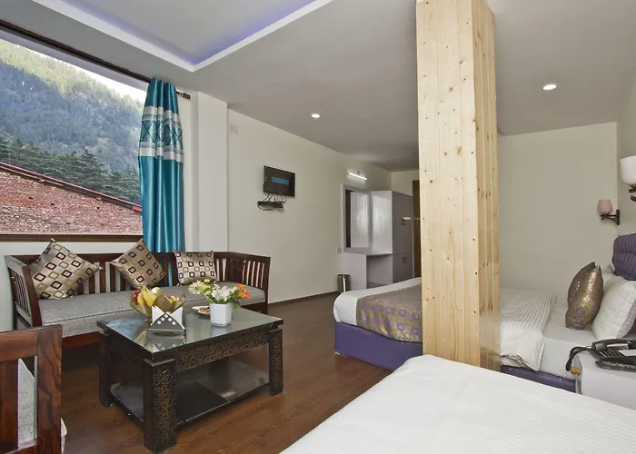 Hotel Rock Sea Manali 