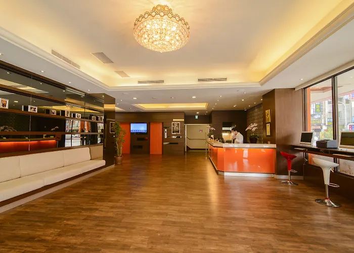 La Hotel- Liuhe Fusing Kaohsiung